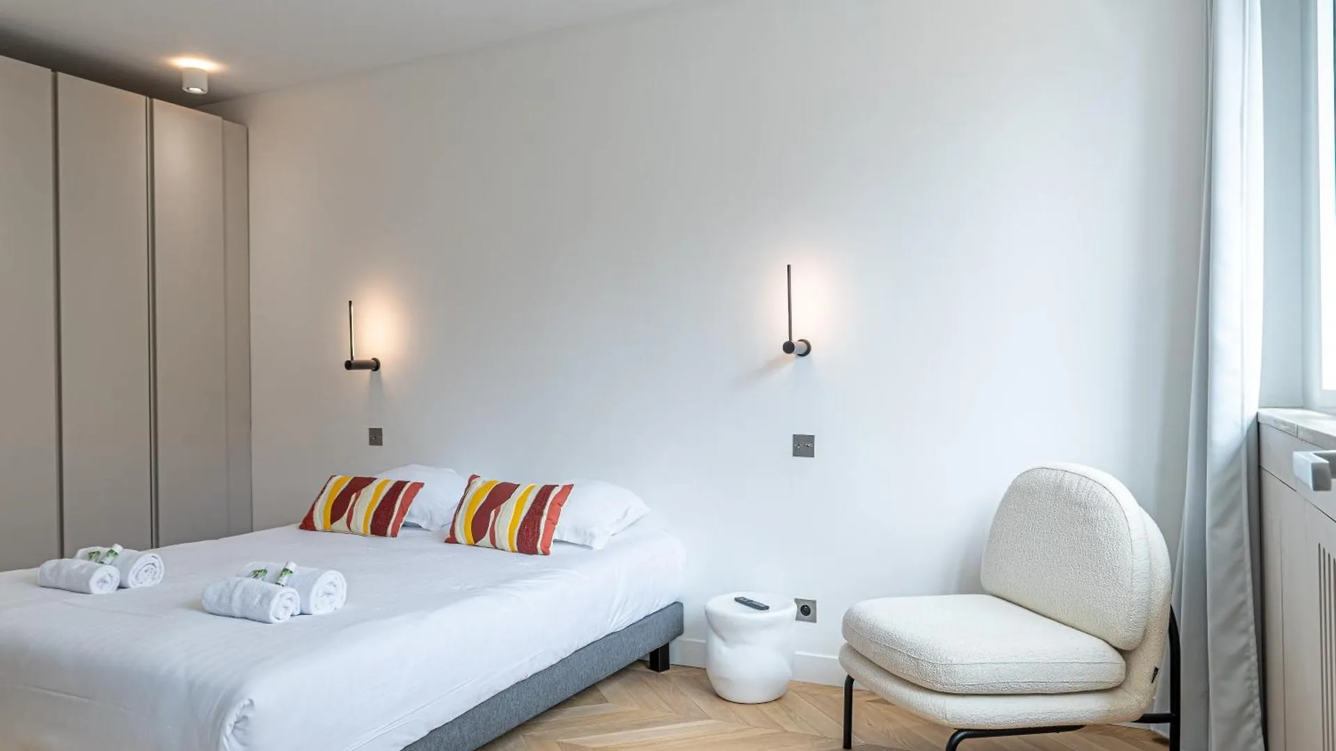 Apartman Lavie Maison : A C & Eiffel Tower View